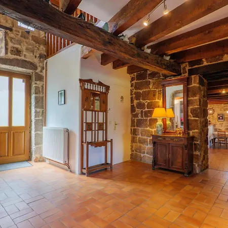 Maison De Caractère à Villa